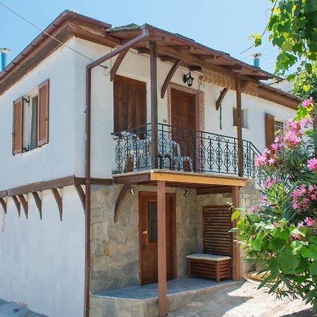 Athina'S Apartment Panagia  Exterior photo